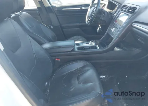 2017 Ford Fusion Titanium z USA, uszkodzony, nr VIN 3FA6P0K95HR332633